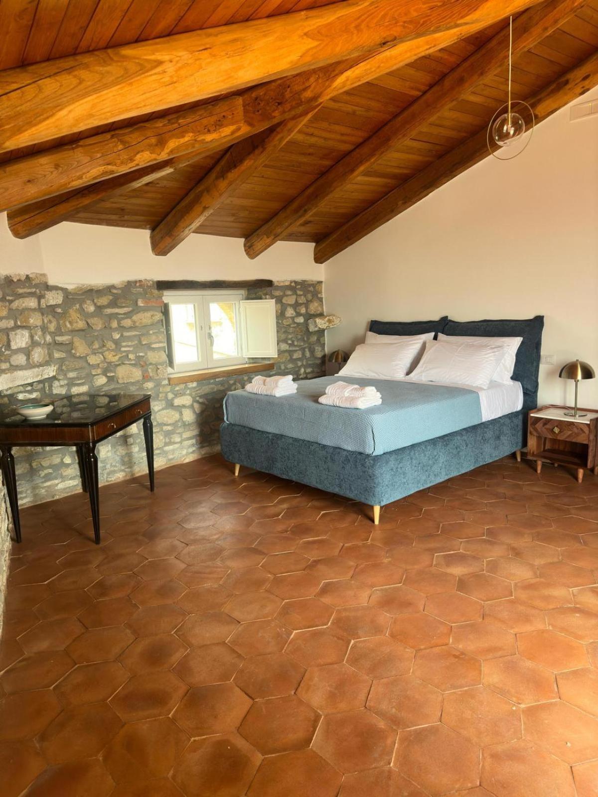 La Mansarda Bed & Breakfast Castellabate Eksteriør bilde
