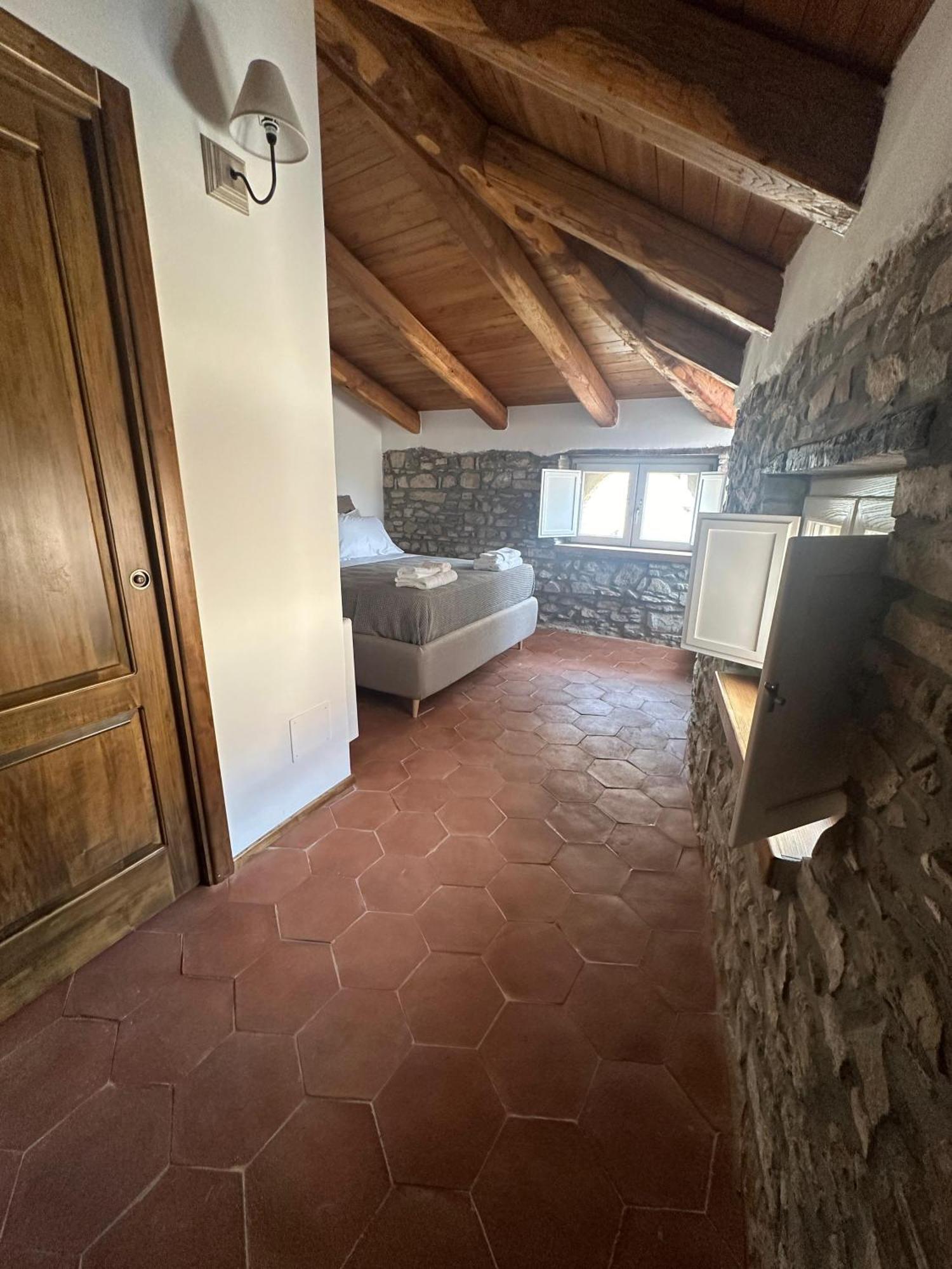 La Mansarda Bed & Breakfast Castellabate Eksteriør bilde